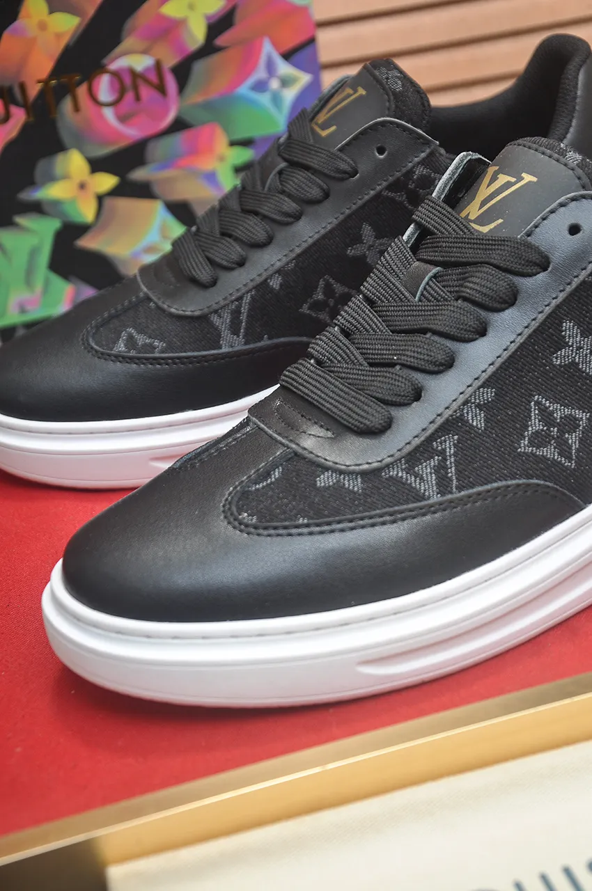 Men's shoes 💰540💶[LOUIS VUITTON] Original order price (water-dyed cowhide lining) new model 🍀LV Louis Vuitton * - top version of LV classic trendy shoes! Made of imported original cowhide, water-dyed cowhide lining, and original wear-resistant rubber outsole! High quality products! Code number 38-45 (45 is custom-made and cannot be returned or exchanged)